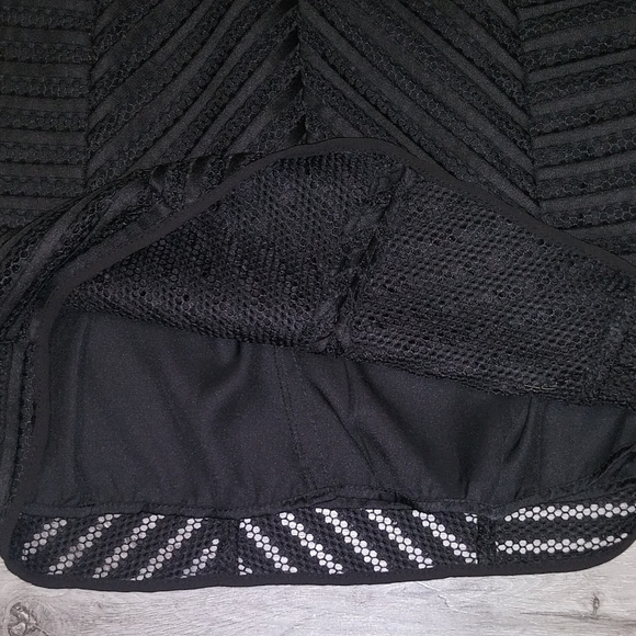 H&M | Black Chevron Pattern Dress Sz 2 - Picture 3 of 4